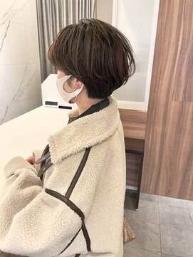 ビュートリアム ギンザ(BEAUTRIUM) 丸みのあるショートヘア/20代30代40代/銀座