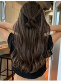 ハイライトカラーミディアムヘアグレージュカラーデザインカラー