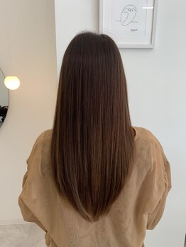 ビル(B.i.L)の写真/オシャレな大人女性に人気のグレイカラー♪髪の健康を考えた施術で、いつまでもキレイをキープ!!