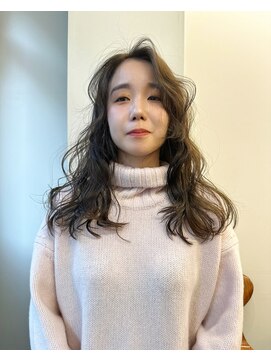 ニール 名古屋 伏見 丸の内(NEELU) 【Neelu_misa】柔らかオリーブグレージュ