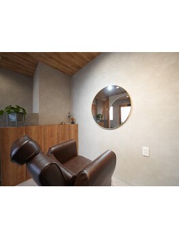 個室空間で至福のリラックススパを♪ダメージが蓄積された髪と、疲れが溜まった心をリフレッシュします◎