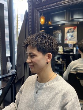 スレイ(SLAY) フェザーアップ×ピンパーマ