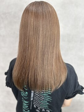 ルノン シェリー(LUNON cheliy) イメチェンヘアスタイルホワイトブロンド外ハネボブ美髪のススメ