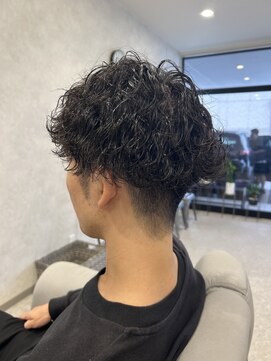 バーバーサンクチュアリ(Barber Sanctuary) 波巻きツイスパｘナチュラルフェード