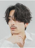 原宿波巻きパーマメンズパーマツイスパセンターパートウルフ30代