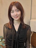 ワール(whirl.)&nbsp;フェイスレイヤーセミロングチェリーレッド30代40代