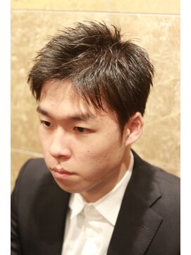 バルビエ グラン 銀座(barbier GRAND) ビジネスマンの束間ショートスタイル   <理容室>