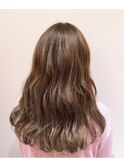 【イルミナカラー】グラデーション　カーキベージュ　松本絵里香