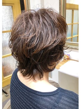 シャメル(Chamel) 外ハネウルフショート☆パーマでふんわり30代40代50代60代