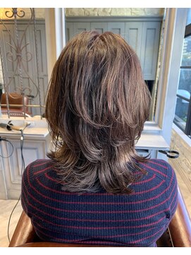 シャル 辻堂(shalu) イルミナカラーで染める白髪染め×ミディアムウルフ