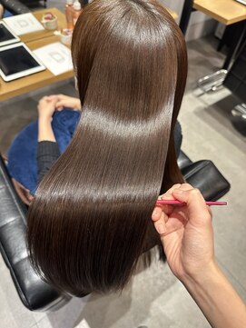 ライフ(LIFE) 髪質改善ヘアエステ/縮毛矯正/ストレート/イメチェン/フェミニン