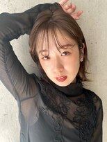 ラダ(Lada)&nbsp;ボブ シースルーバング タイトヘア ベージュカラー 20代30代40代