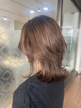 リプル(Ripple) 白髪ぼかしハイライト×ハイレイヤーミディ