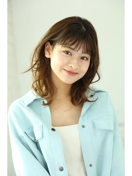 ガーランド (Garland) 大人ミディアム/レイヤー/似合わせカット/ベージュ/卵型