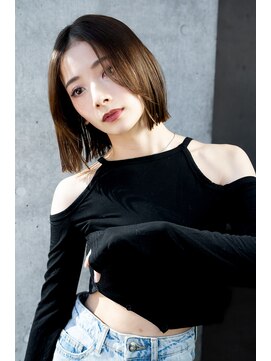 レノラ 本町(LENORA) 20代30代大人かわいいナチュラル暗髪エアーストレートヘア