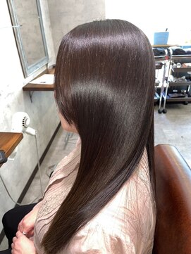 エスト(est) 髪質改善/新宿/西新宿/トリートメント/白髪染め/白髪ぼかし