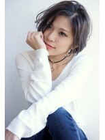 ルモア(RUMOR) Rumor×外国人ショートボブ「グレージュハイライトカラー」