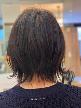 オレンジポップ 船堀店(ORANGE POP)の写真/艶やかで柔らかい質感のグレイカラーが人気♪髪の状態に合わせて薬剤を選定。艶感もUPし理想の髪色に[船堀]