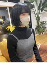 コムヘアー(COM HAIR)&nbsp;ボブ。オフブラック。