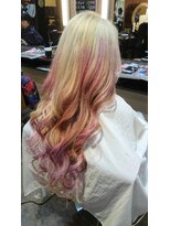 バフォ(BAЖHO)&nbsp;ミルクティーホワイト×ピンクハイライトグラデーション