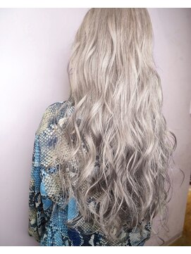 シェリエ(Cherie) ホワイトカラー/ホワイトシルバー/ホワイトグラデーション