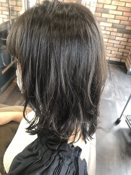 ヘンリエッタ 吉祥寺(Henrietta) 外ハネくびれヘア