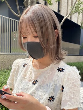 ルーブ トウキョウ(Loob. TOKYO) ミルクティーグレージュ【池袋、ヘアカラー】