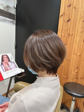 ディッシュ 五反田(dish) 五反田美容室☆大人ショート/白髪染め/前下がり