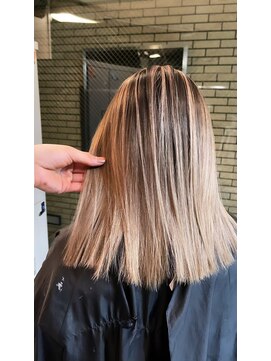 ラフ 難波店(LAFF) #黒髪#ボブルフ#ネビージュ#小顔#ワンレン