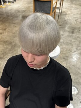 ザ オーダー(THE ORDER) ホワイトブリーチマッシュツイストスパイラルパーマスパイキー