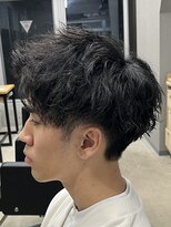 フイ 代々木(Hui)&nbsp;メンズ/アップバング/ツーブロックマッシュ/束感ショート波巻き