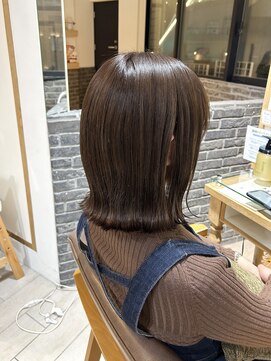 プラグ バイ ネオリーブ(plug by neolive) グレーベージュ×髪質改善 [髪質改善/縮毛矯正]韓国A