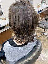 ヘアアートヒサ(HAIR ART hisa)&nbsp;「RYOKO」304050代 くびれヘア × カーキアッシュ