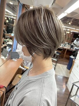 ハーツ(Heart's) 大人可愛い40代50代くびれショートボブ丸みショート