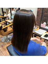 シキオリ(SHIKIORI)&nbsp;繰り返すたびに扱いやすく、毎日触れたくなるような艶髪へ