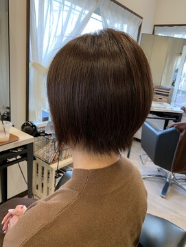 コアフィールフィス(COIFFURE fils) 《見附　今町》大人小顔ショート　　ダークアッシュブラウン