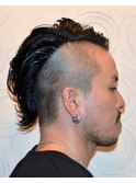 ツーブロックマッシュアップバングコンマヘアスキンフェード