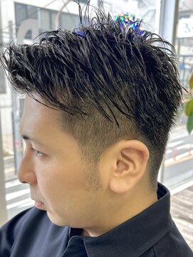 ヘッズ 本八幡店(HEADS) MEN'S HAIR  センターパート　ツイストスパイラル　コンマヘア