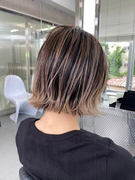 イキ 表参道(iki omotesando) ミディアムヘア/スラッシュ/グレージュカラー/デザインカラー