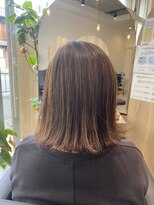 ネモトヤニーゴーマルマル(NEMOTOYA2500)&nbsp;白髪ぼかし×外ハネボブ（ハイライト）