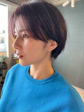 アム(amu) センターパート×マッシュショート×ブドウカラー