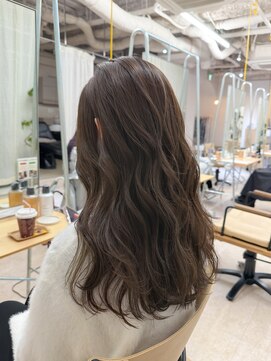 フルールバイアヴァンスクロス(Flulu by avance. cross) 秋流行るグレージュカラー