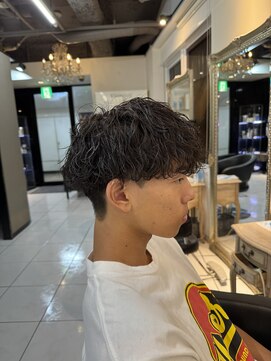 アイズ 海老名(AIZU) 波巻きスパイラルパーマ　波巻きパーマ　海老名パーマ　メンズ