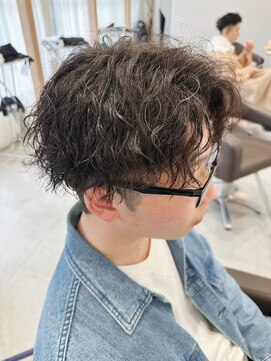 エン(eNN) ツイストシャドーパーマ・ナチュラルラウンドマッシュパーマ
