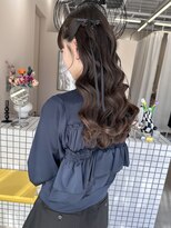 プリュム(plumu.)&nbsp;ハーフツイン／ツインアレンジ／巻きアレンジ／ヘアセット