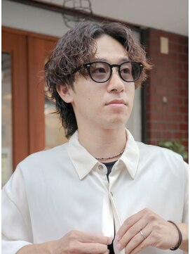 ヘアーラボ ハチ(HAIR LABO HACHI) ミディアム縦落ちパーマ