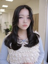 アンドリルム 梅田(&Lillme) セミロングレイヤーハッシュカットワンカール髪質改善10代20代