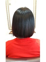 ねむれる森 ボブ