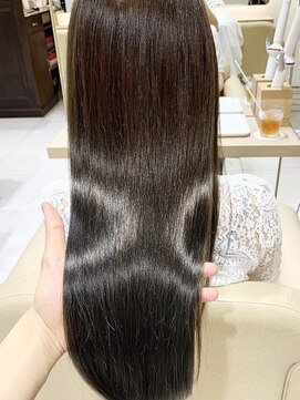 アンド ストーリーズ(&STORIES) 髪質改善イルミナカラーストレート艶髪ハイトーンカラー