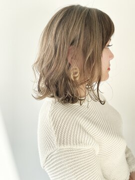 コワファースト させぼ五番街店(COIFF1RST) ハイライトたっぷりベージュ